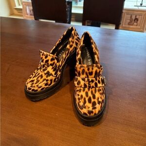 Gianni Bini Dyed Calf Hair Leopard Print Women Shoes size 9.5M